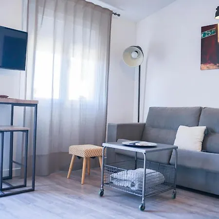 Cariatide Apartment *