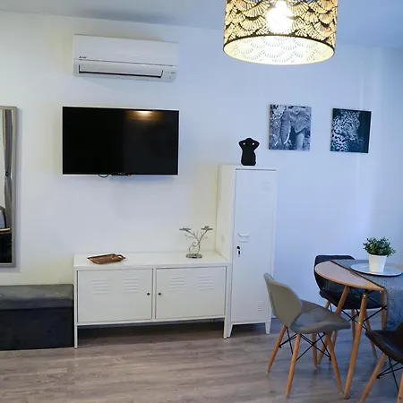 Cariatide Apartment